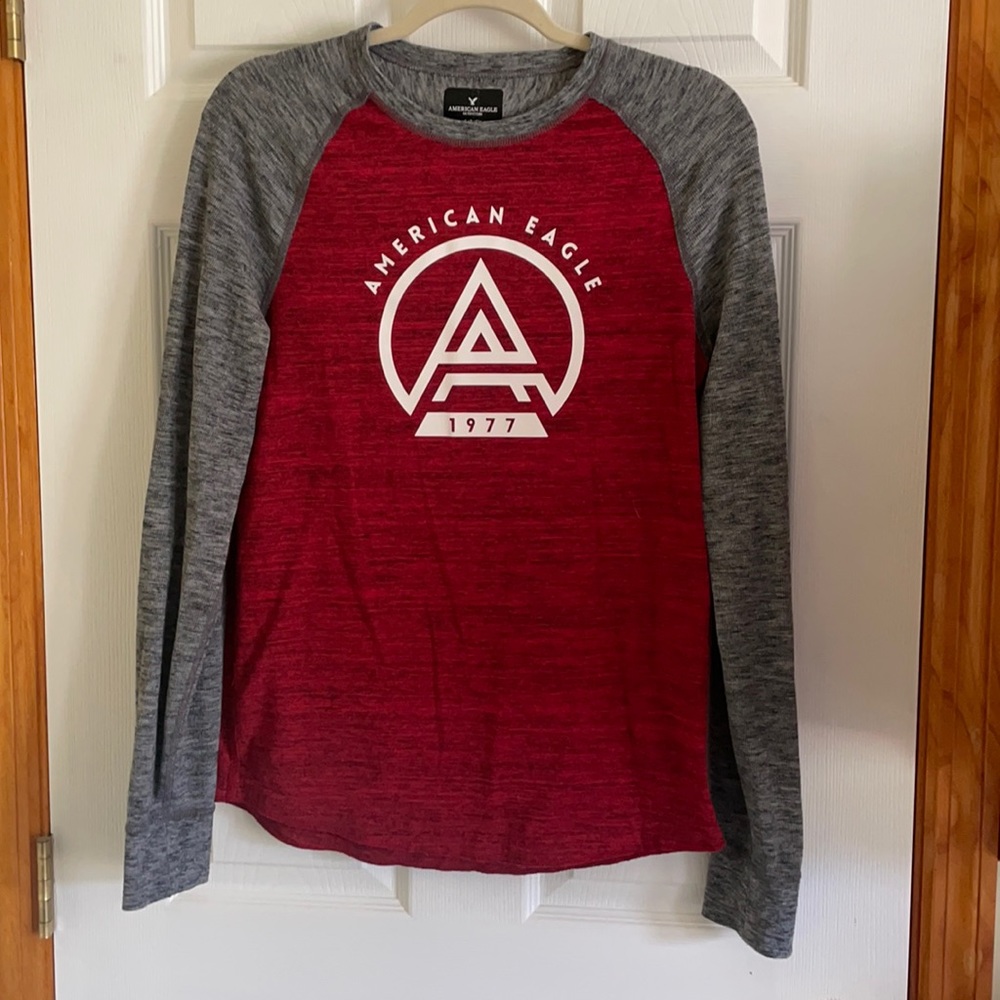 American Eagle Long Sleeve Shirt